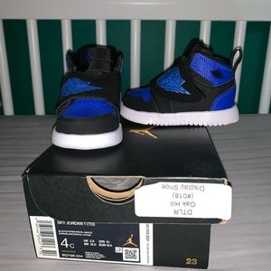 Jordan Royal 1